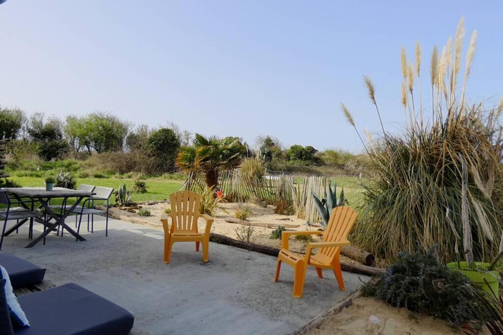 Maison Au Pied Des Dunes, 200M De La Plage Montmartin-sur-Mer Exteriör bild